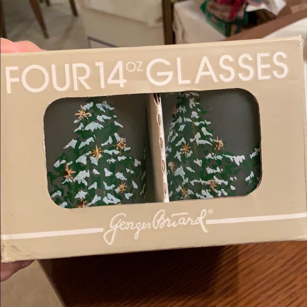 Vtg New in box Georges Briard Christmas glasses - Picture 7 of 7